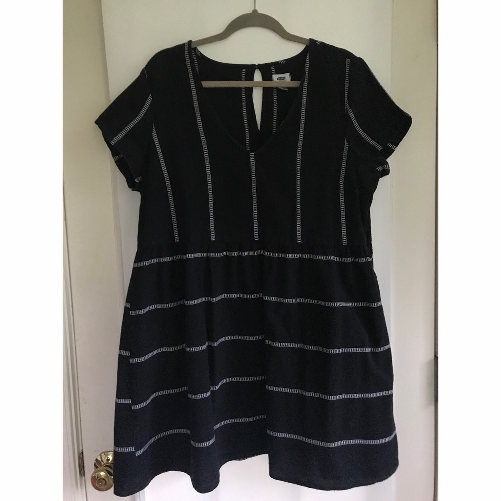Old Navy babydoll style dress